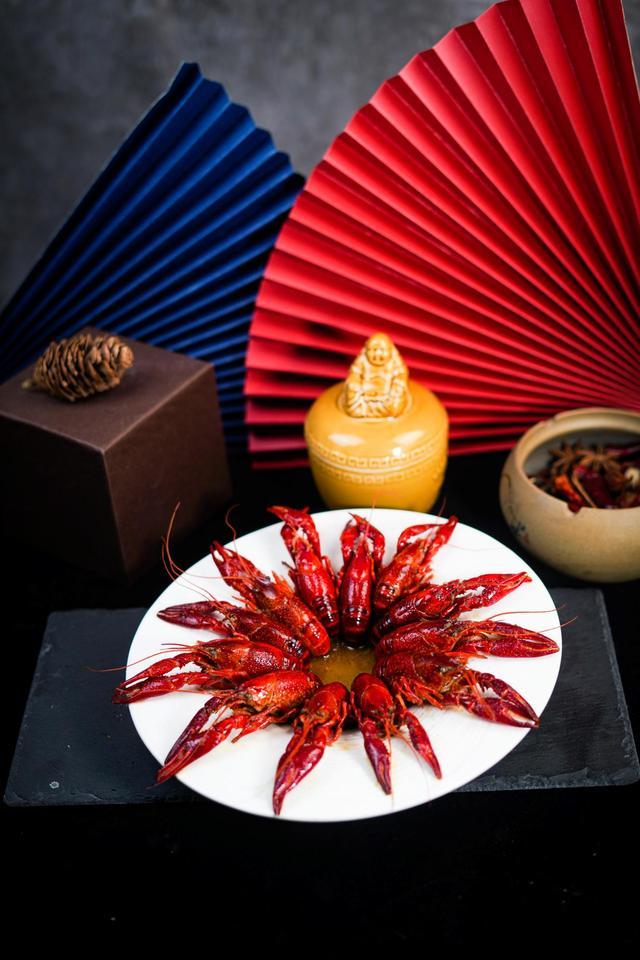 五店同開，初壹食午預(yù)煮餐食連鎖品牌強(qiáng)勢登陸成都，以硬件研發(fā)撬動餐飲新藍(lán)海